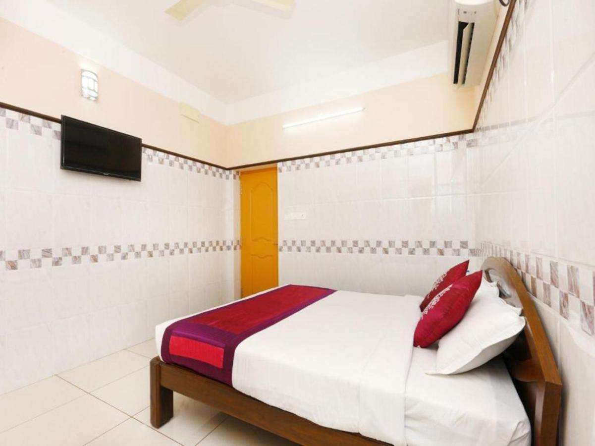 Hotel Arunachala Пондичери Екстериор снимка