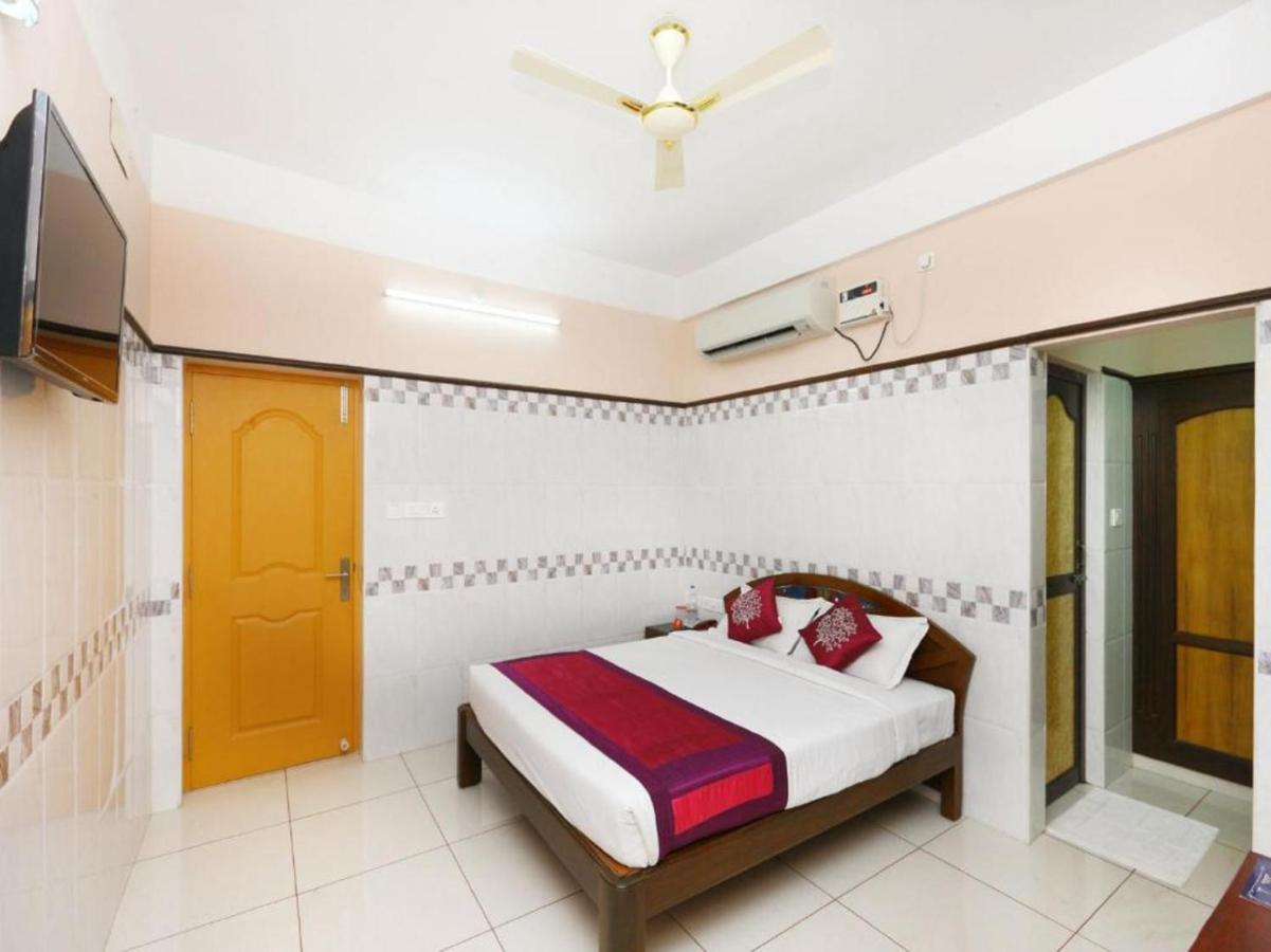 Hotel Arunachala Пондичери Екстериор снимка