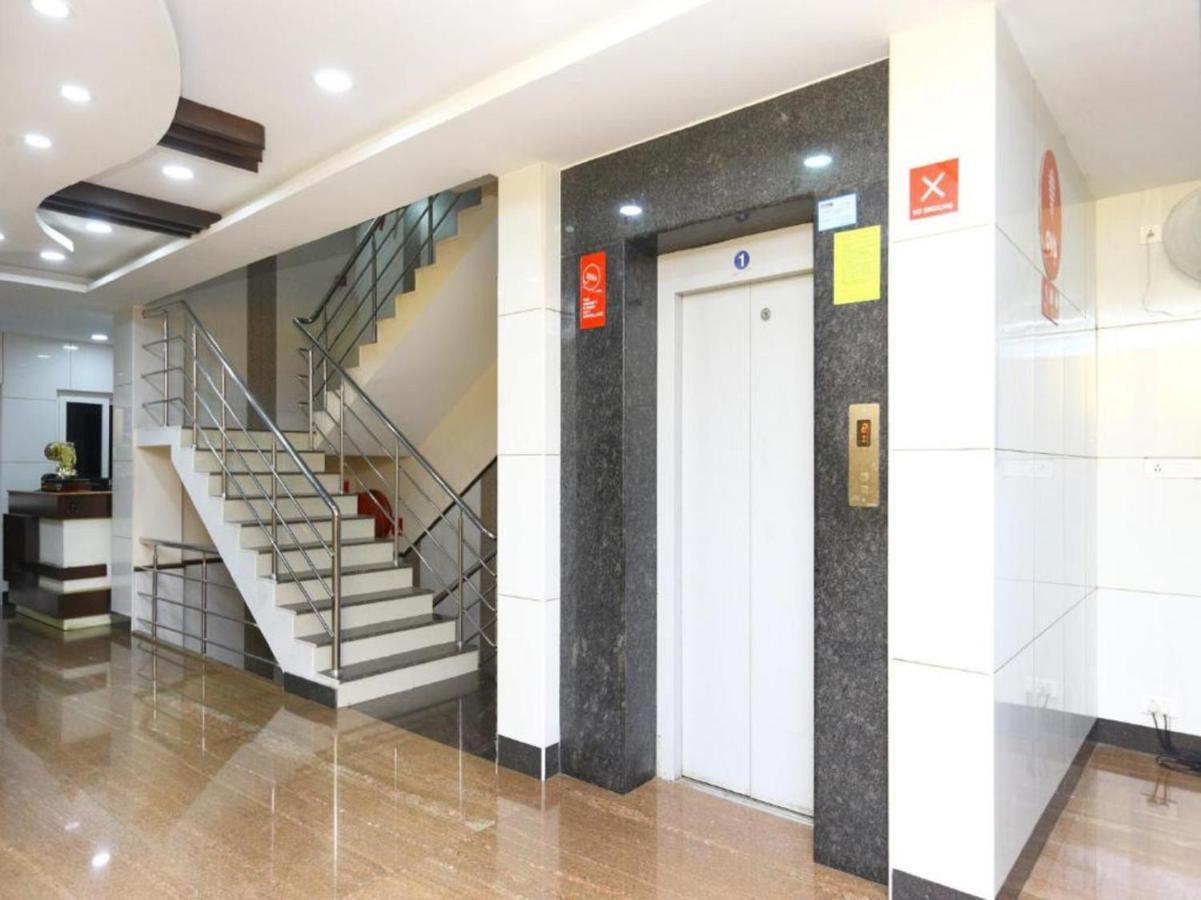 Hotel Arunachala Пондичери Екстериор снимка