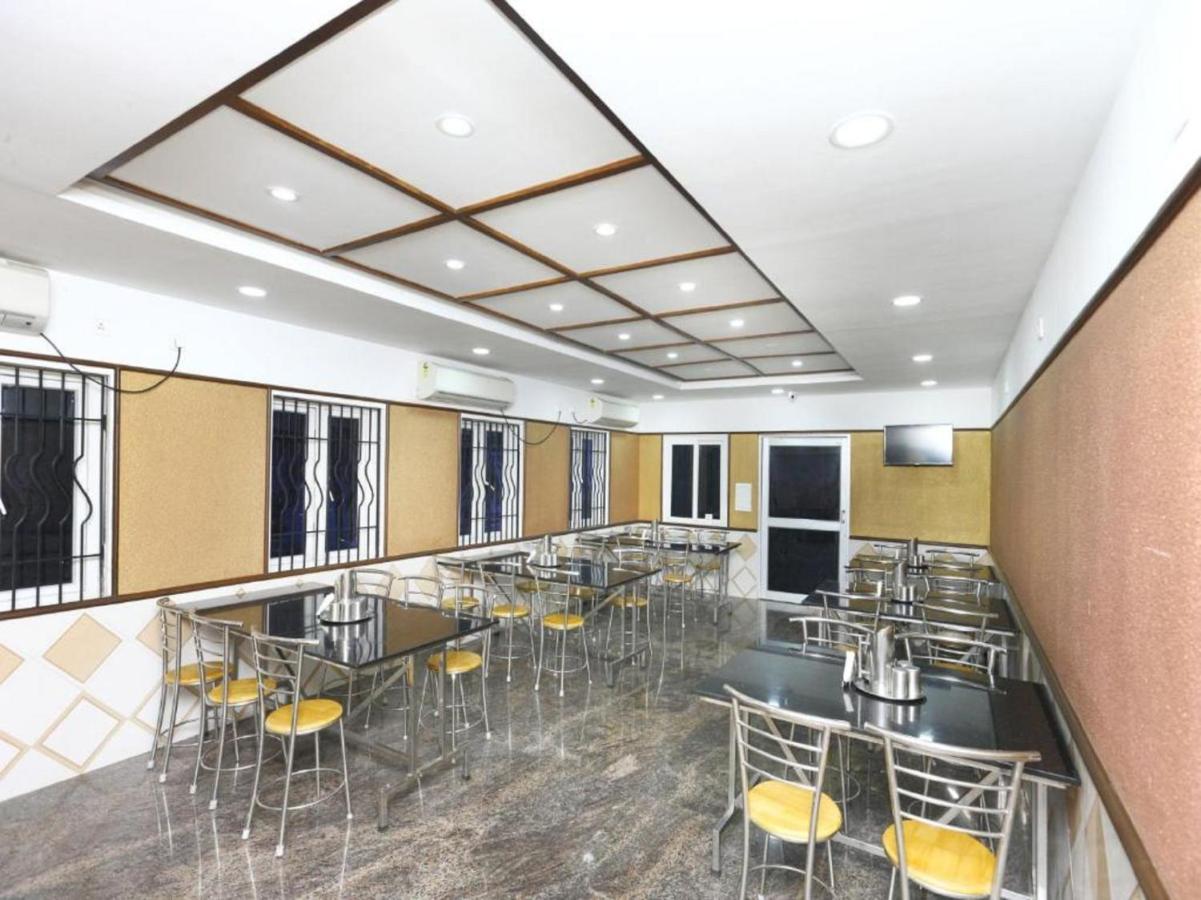 Hotel Arunachala Пондичери Екстериор снимка