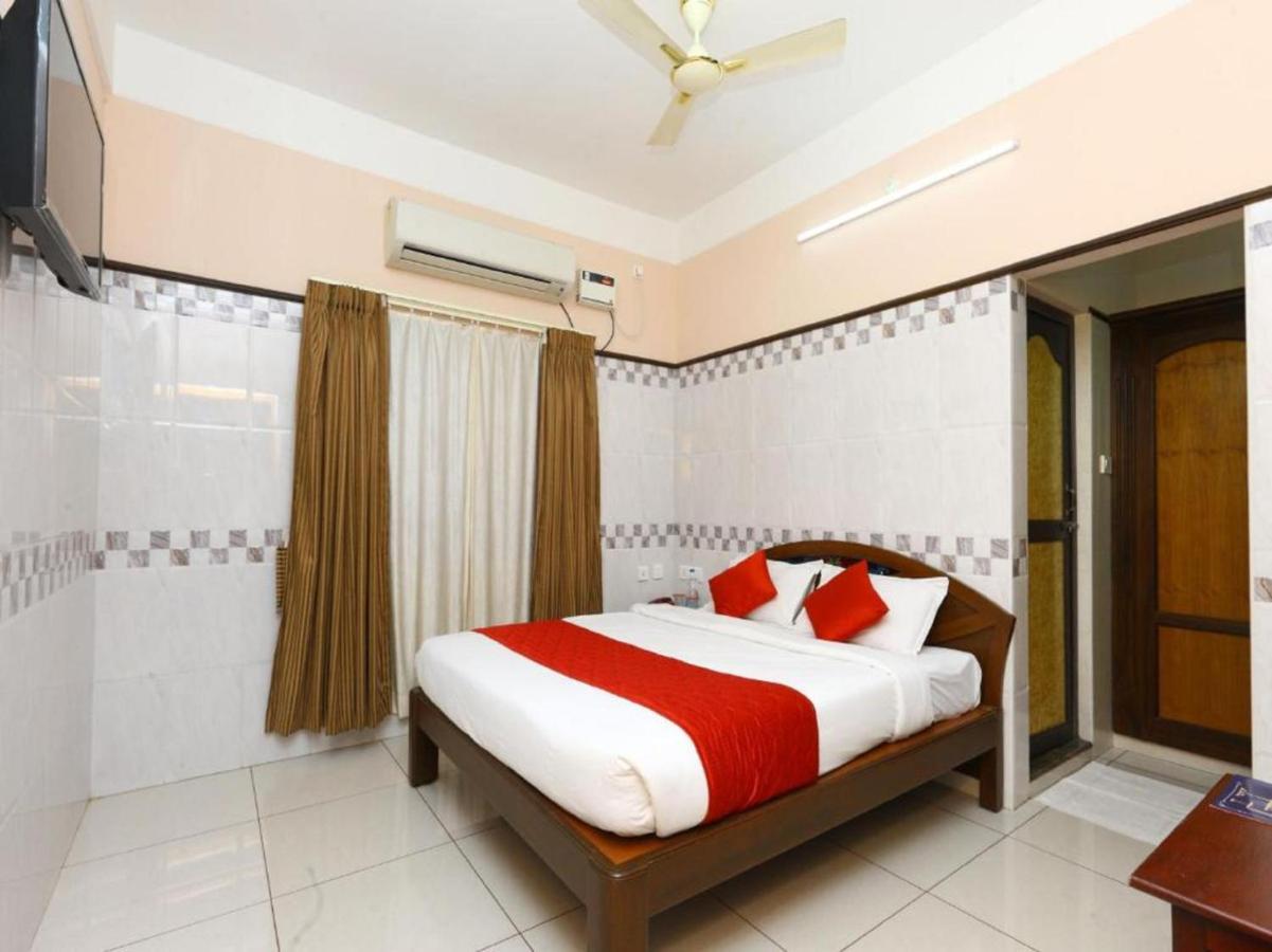 Hotel Arunachala Пондичери Екстериор снимка