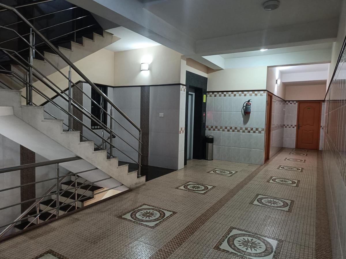 Hotel Arunachala Пондичери Екстериор снимка